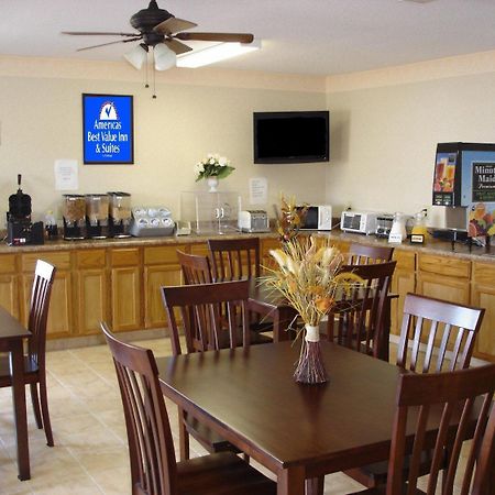 Americas Best Value Inn & Suites Μαίηκον Εστιατόριο φωτογραφία