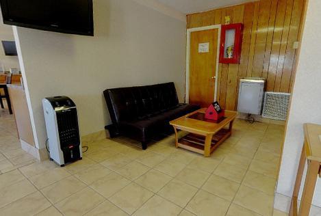 Americas Best Value Inn & Suites Μαίηκον Εξωτερικό φωτογραφία