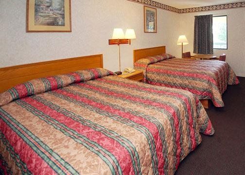 Americas Best Value Inn & Suites Μαίηκον Δωμάτιο φωτογραφία
